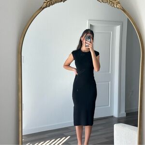 NWT Express bodycon fitted black dress size medium